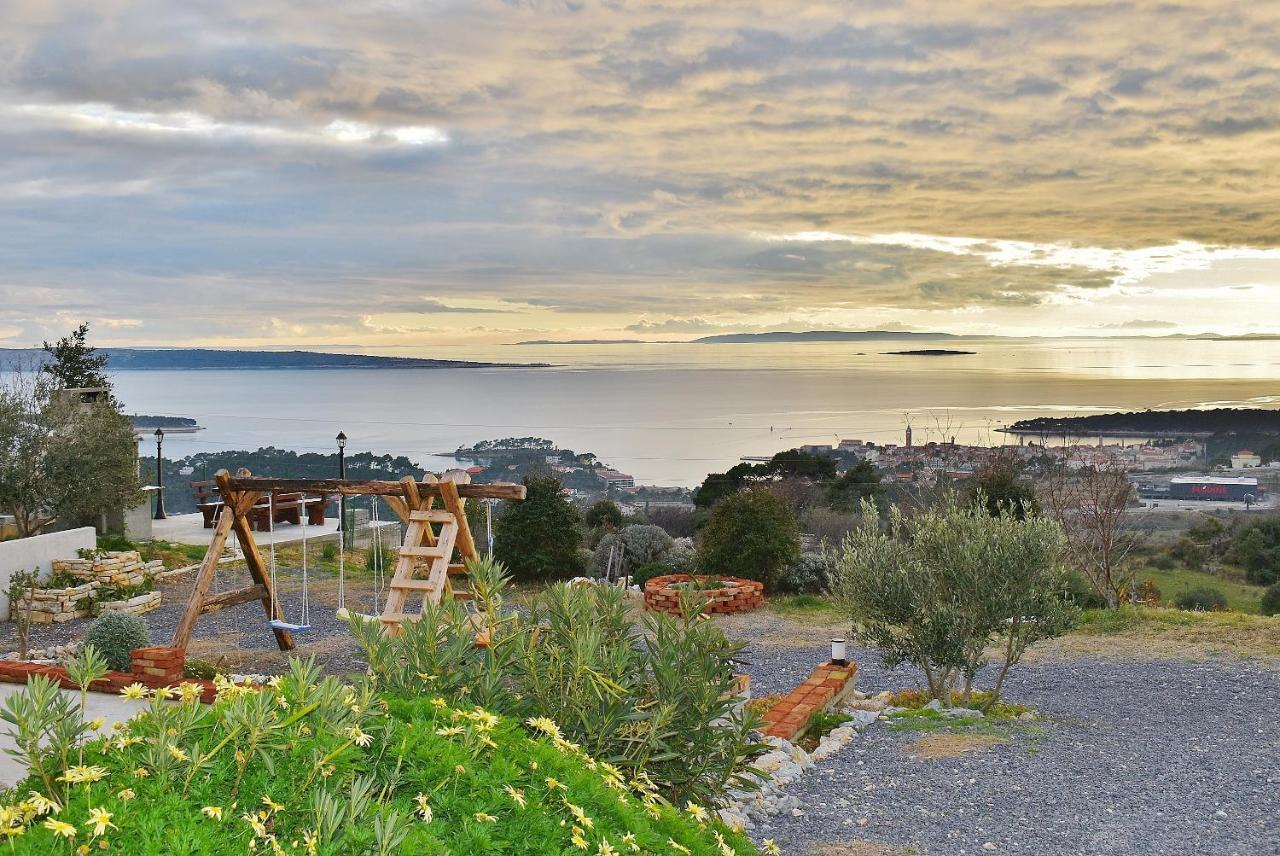 Apartments Panorama View Zeljko Scerbe Mundanije Dış mekan fotoğraf