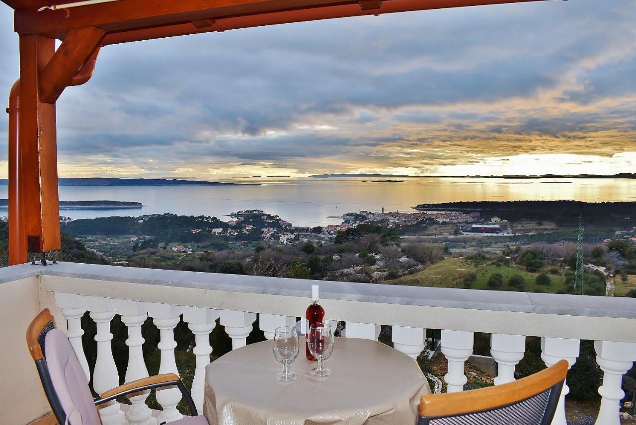 Apartments Panorama View Zeljko Scerbe Mundanije Dış mekan fotoğraf